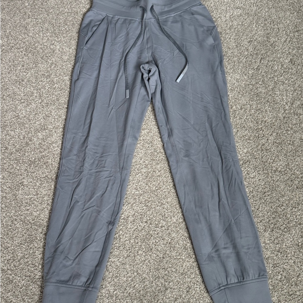 Lululemon Gray Joggers, size 4